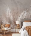 Delikatna beżowa tapeta z dużymi jasnymi liśćmi palmy, która będzie subtelną i elegancką ozdobą salonu