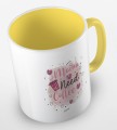 kolorowy kubek z grafiką mama need coffee - kolor żółty.jpg