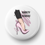 Button kobiety rządzą