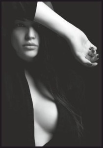 Plakat uwodzicielski dekolt