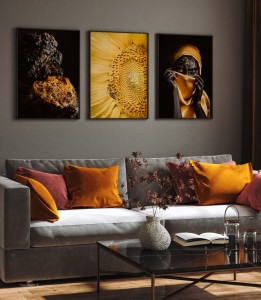 Zestaw plakatów w odcieniu złota