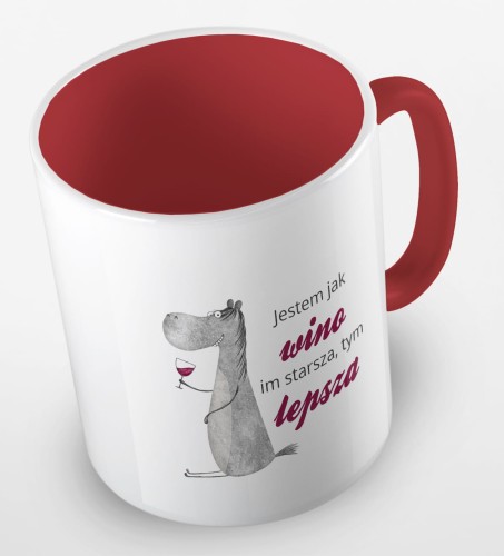 kolorowy kubek z hasłem jestem jak wino, im starsza, tym lepsza - czerwony.jpg