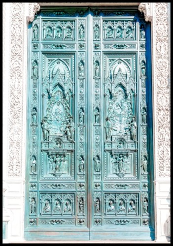 Plakat - fotografia przepięknych, turkusowych drzwi, która kojarzy się z wakacyjnym zwiedzaniem zabytków. Piękna dekoracja do jasnych pomieszczeń