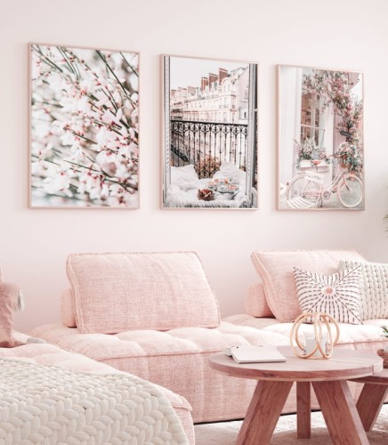 Delikatne plakaty na ścianę, które ukazują romantyczny poranek w urokliwym mieście