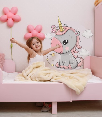 Naklejka na ścianę dla dziewczynki ze słodkim jednorożcem w kolorach różu i szarości