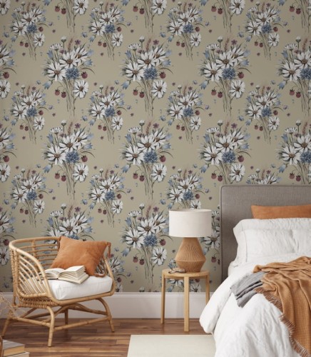 Delikatna tapeta w kwiaty z bukietem polnych roślin, w delikatnych, stonowanych kolorach