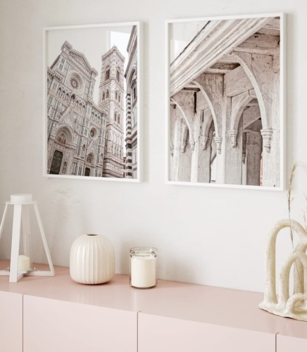 Galeria plakatów zawierająca zdjęcia klasycznych zabytków