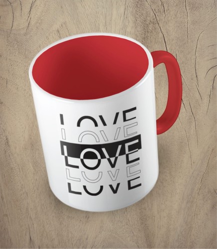 Czerwony kubek love love love