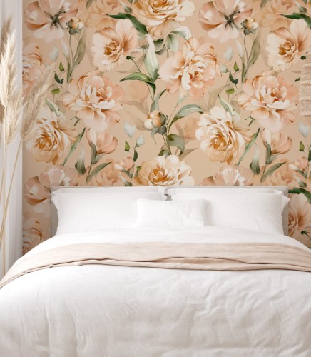 Kremowa tapeta z gęstym kwiatowym wzorem