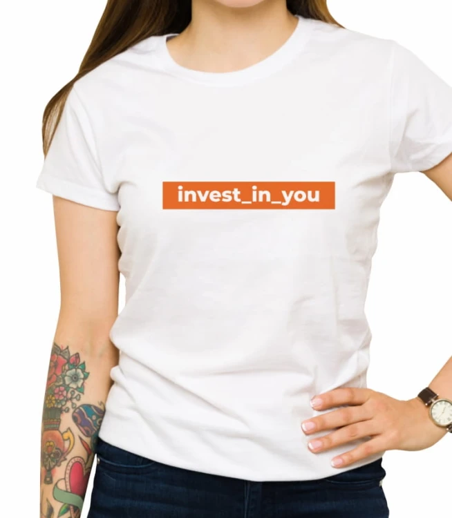 Biała damska koszulka invest in you