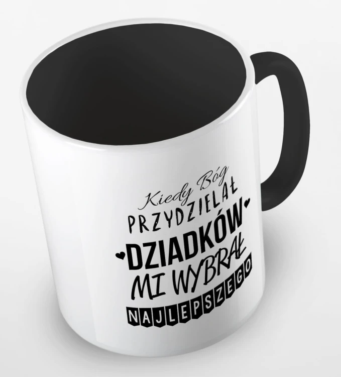 kolorowy kubek kiedy Bóg przydzielał Dziadków, mi wybrał najlepszego - czarny.jpg