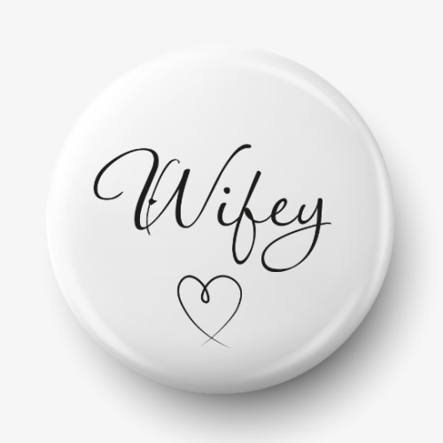 Button wifey