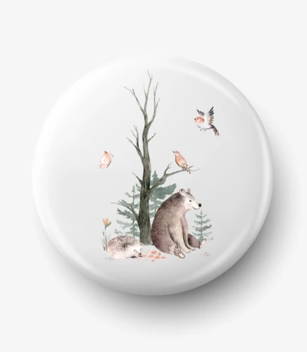 Button niedźwiadek pod drzewkiem