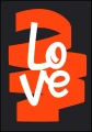 Graficzny plakat z wyrazistym przekazem. Intensywny, czerwony kolor świetnie podkreśla moc słowa "love"