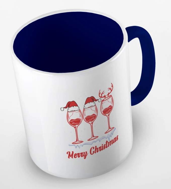 kolorowy kubek z hasłem Merry Christmas oraz grafiką świątecznego wina - kolor granatowy.jpg