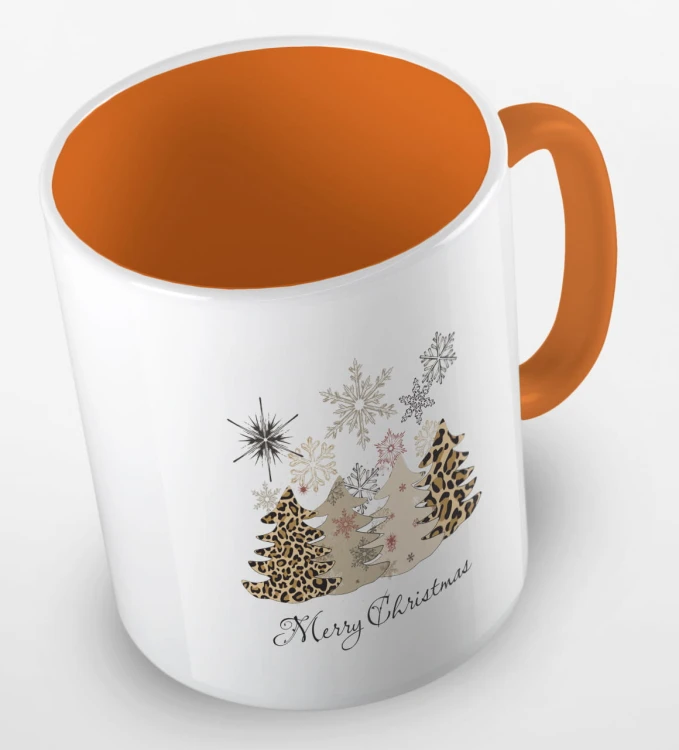 kolorowy kubek z hasłem Merry Christmas i grafiką choinek w panterke - kolor pomarańczowy.jpg