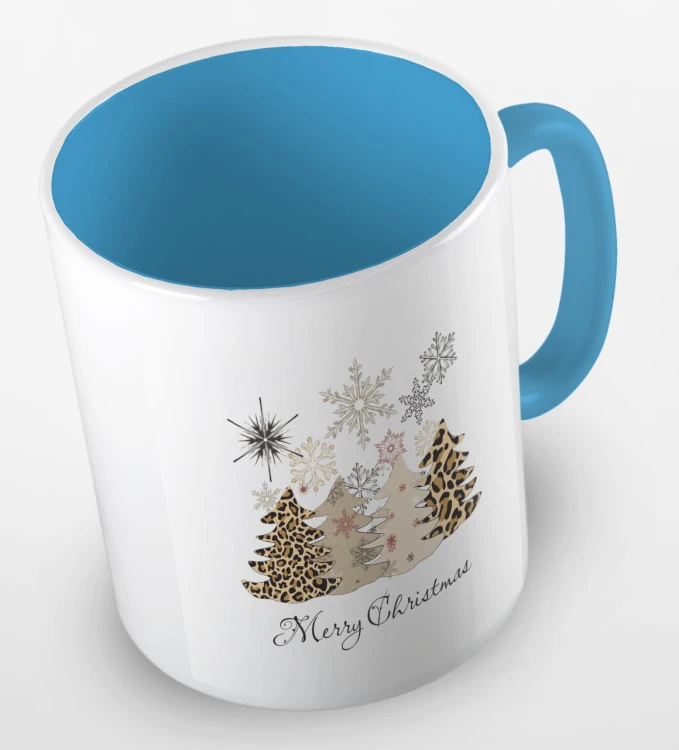 kolorowy kubek z hasłem Merry Christmas i grafiką choinek w panterke - kolor błękitny.jpg