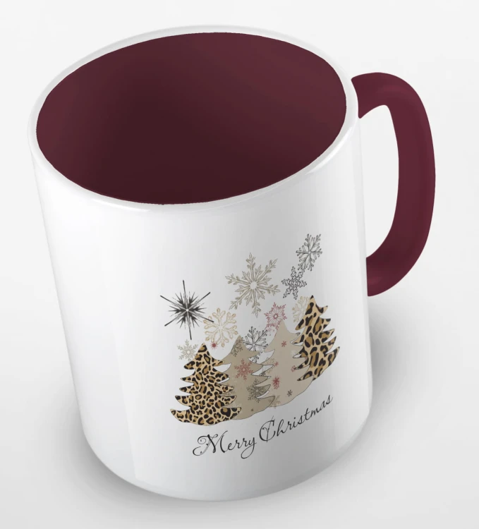 kolorowy kubek z hasłem Merry Christmas i grafiką choinek w panterke - kolor bordowy.jpg