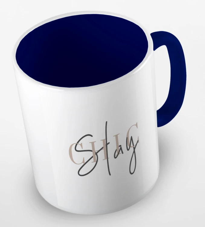 kolorowy kubek z hasłem - stay chic - kolor granatowy.jpg
