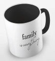 kolorowy kubek z hasłem - family is everything - kolor czarny.jpg