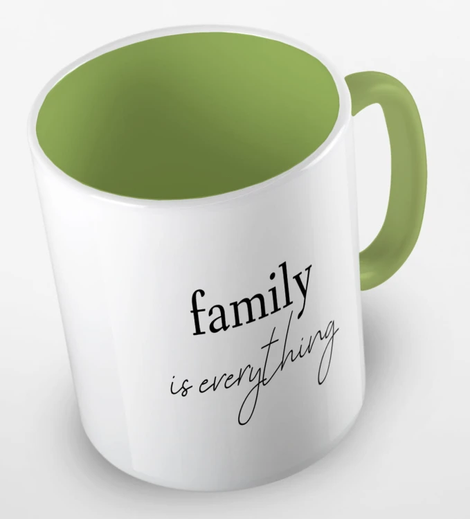 kolorowy kubek z hasłem - family is everything - kolor jasnozielony.jpg