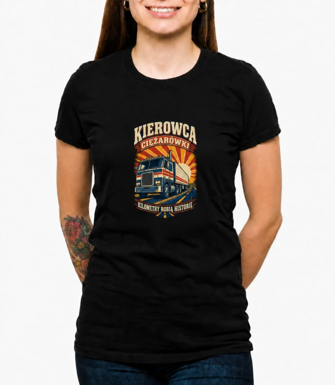 SHIRT_Chat_0002_wizualizacja-damska-czarna.png