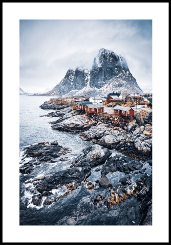 Plakat ukazujący wieś rybacką w Norwegii, z białym marginesem.