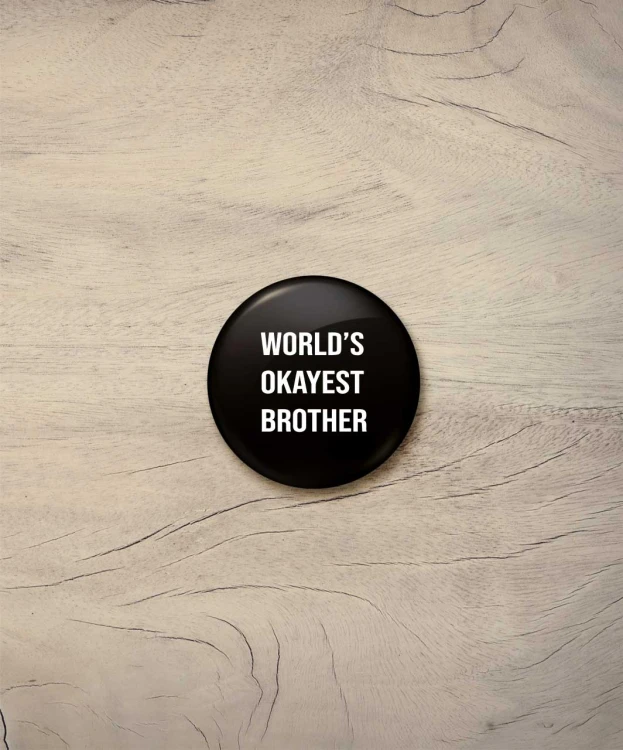 Button śr. 38 mm - world's okayest brother - biały