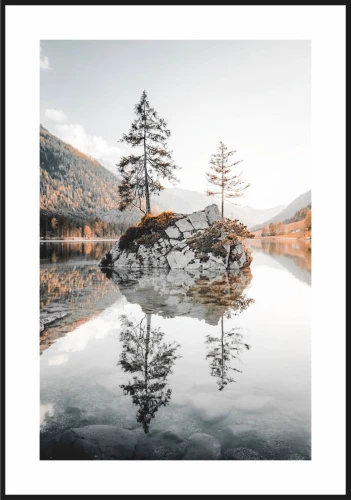 Plakat jezioro Hintersee z białym marginesem dookoła.