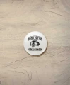 Button śr. 38 mm - born to fish - biały
