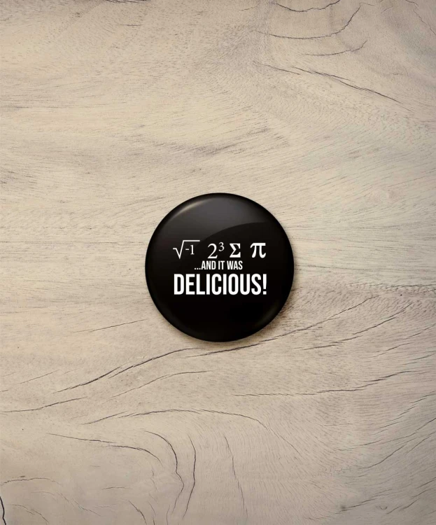 Button śr. 38 mm - I ate some pie - czarny