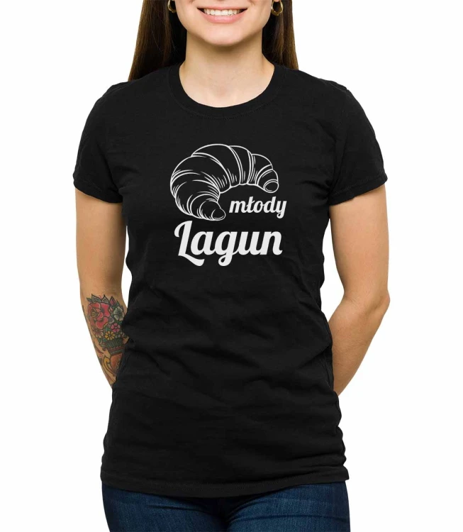 Mały lagun na czarnym T-shircie dla niej