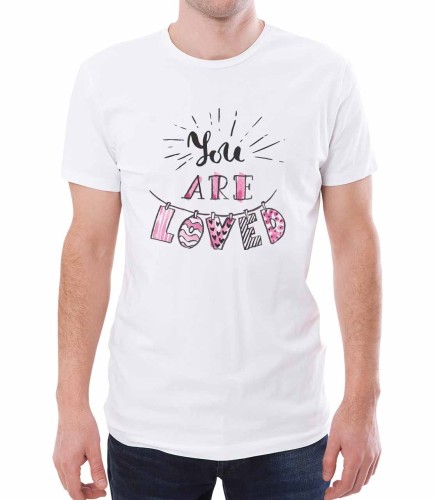 Biała męska koszulka dla niego z napisem you are loved jesteś kochany