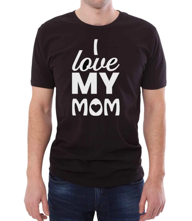 Czarny T-shirt dla niego z napisem kocham mamę.
