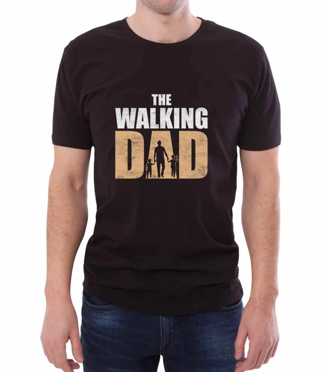 Czarny T-shirt dla kochanego taty, który uwielbia spędzać czas ze swoimi maluchami.