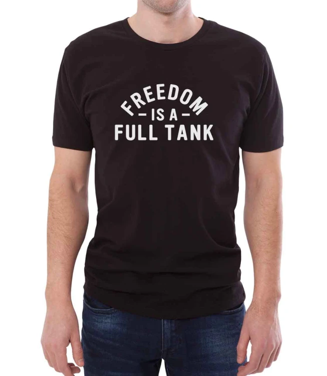 Czarna koszulka męska z napisem freedom is a full tank