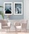 Salon z niebieskim plakatem z rumuńskim jeziorem