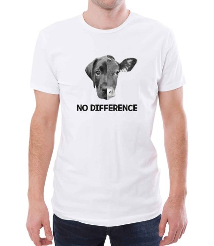 Biały męski T-shirt z z obrazkiem psa i krowy, który udowadnia, że wszystkie zwierzęta są takie same