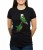 Czarny T-shirt z zielonymi rękami zombie i telefonem