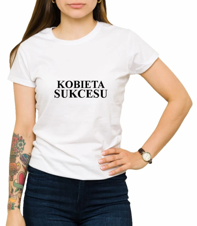 Biała damska koszulka z napisem "kobieta sukcesu"