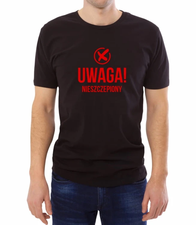 Czarna męska koszulka z napisem uwaga niezaszczepiony