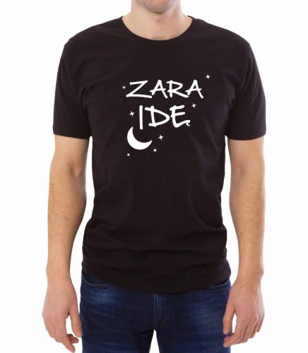 Czarny T-shirt dla niego z napisem "zara idę"