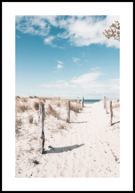 Plakat droga na plażę z białym marginesem