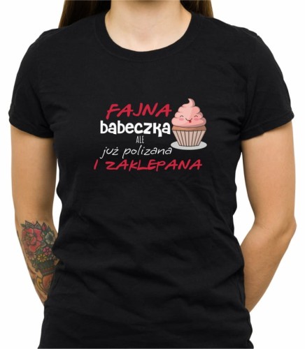 Czarna koszulka fajna babeczka