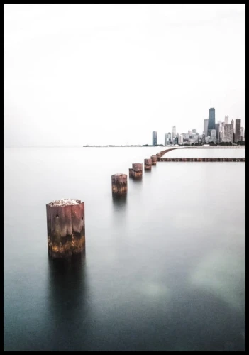 Przepiękne zdjęcie jeziora Michigan z miejską zabudową w tle