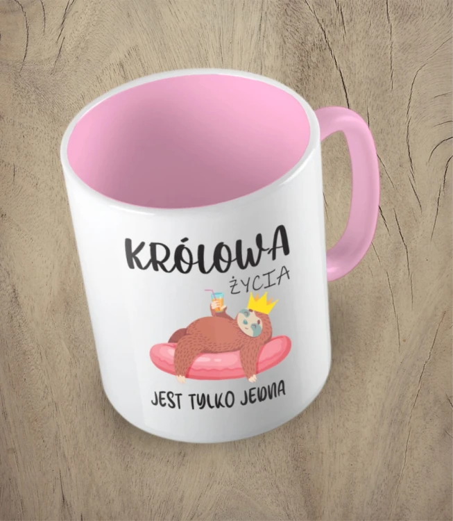 Różowy kubek królowa życia jest tylko jedna