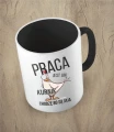 Czarny kubek praca jest jak kurnik