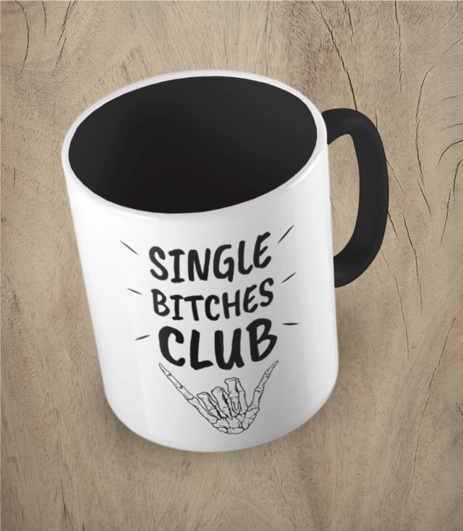 Czarny kubek single bitches club