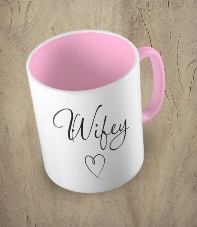 Różowy kubek wifey