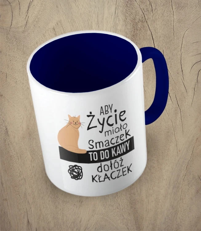 Granatowy kubek aby życie miało smaczek